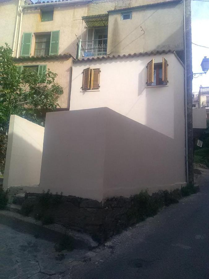 Charmant petit studio refait à neuf Calenzana Extérieur photo
