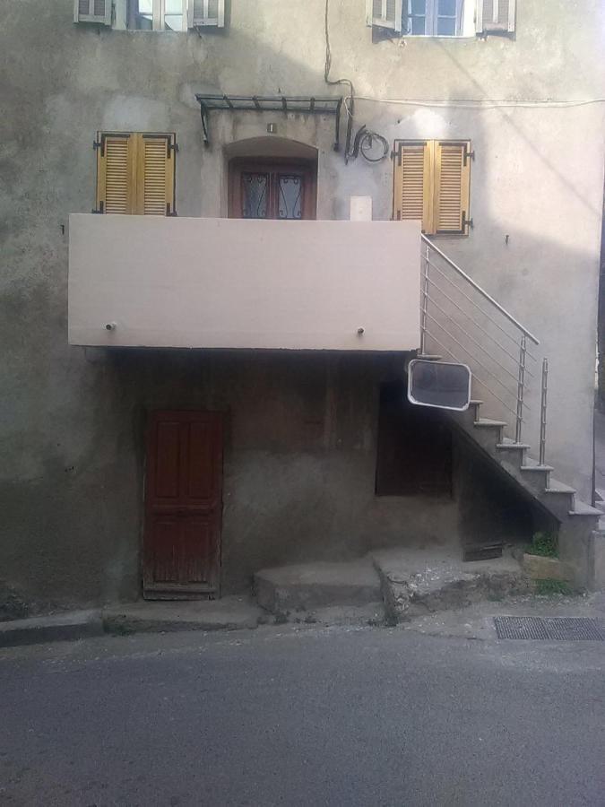 Charmant petit studio refait à neuf Calenzana Extérieur photo